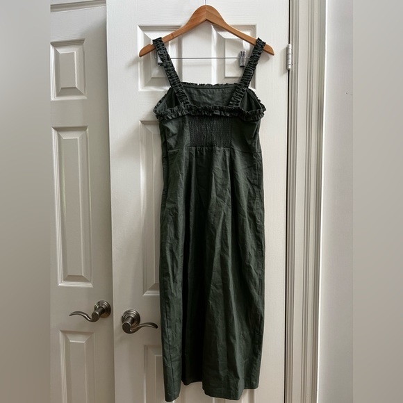 Urban Outfitters Midi Linen Dress in Moss size Medium with Slit - Picture 2 of 6